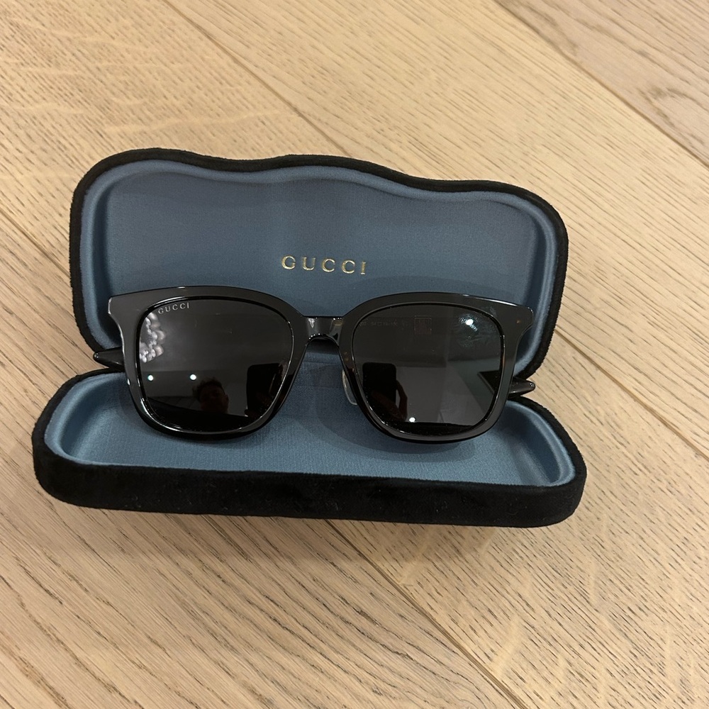 Gucci square framed sunglasses